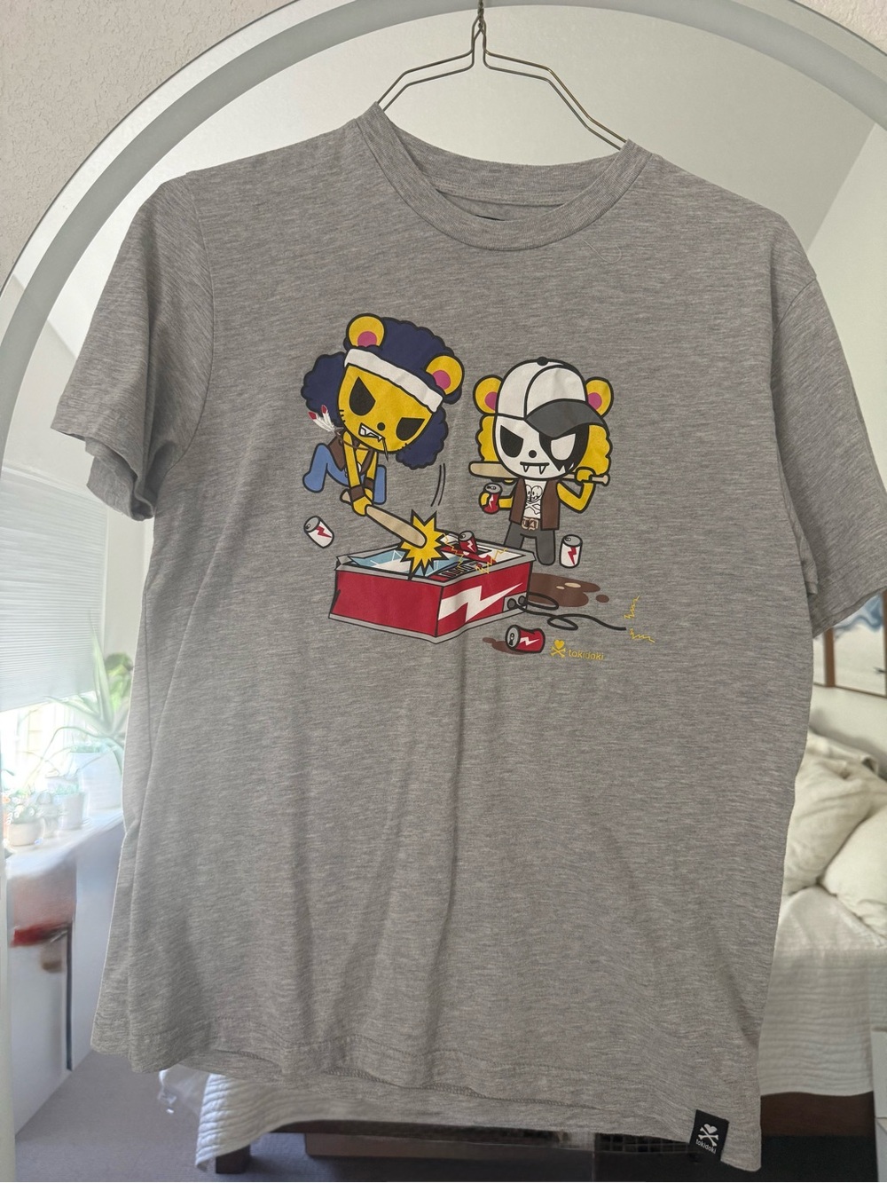Tokidoki Gray Graphic tee. Men’s large